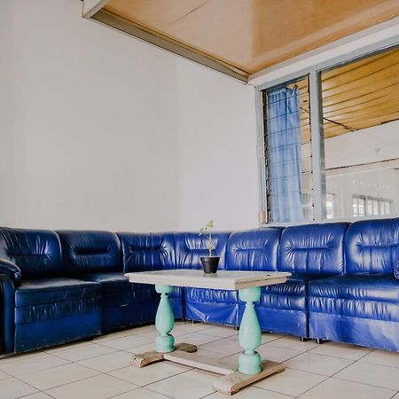 סרנגן Oyo Life 2638 Hotel Raya מראה חיצוני תמונה