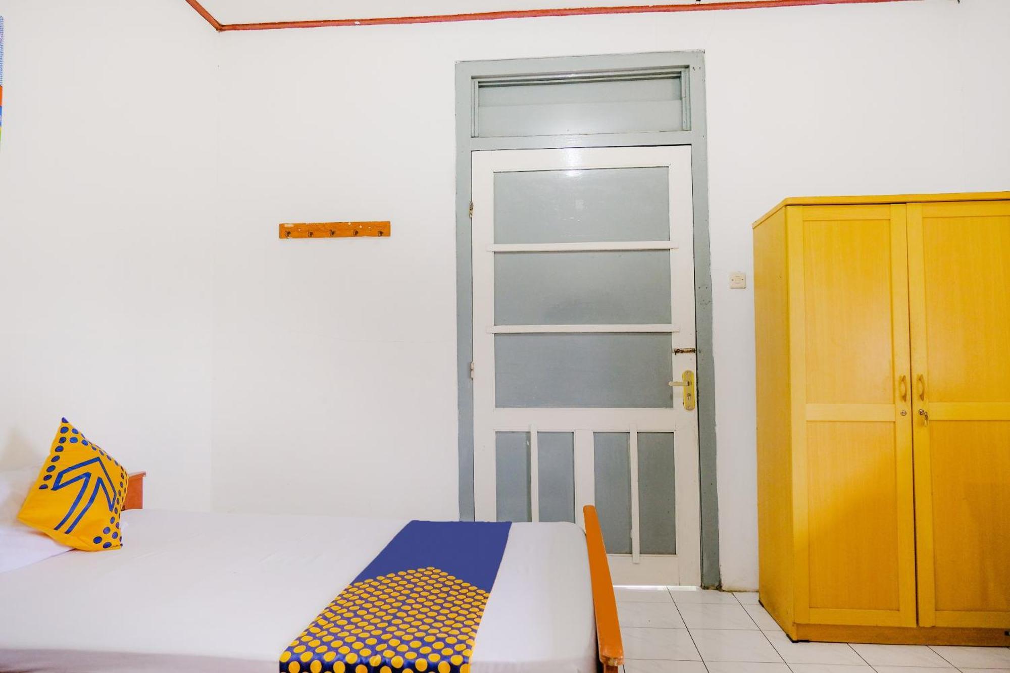 סרנגן Oyo Life 2638 Hotel Raya מראה חיצוני תמונה