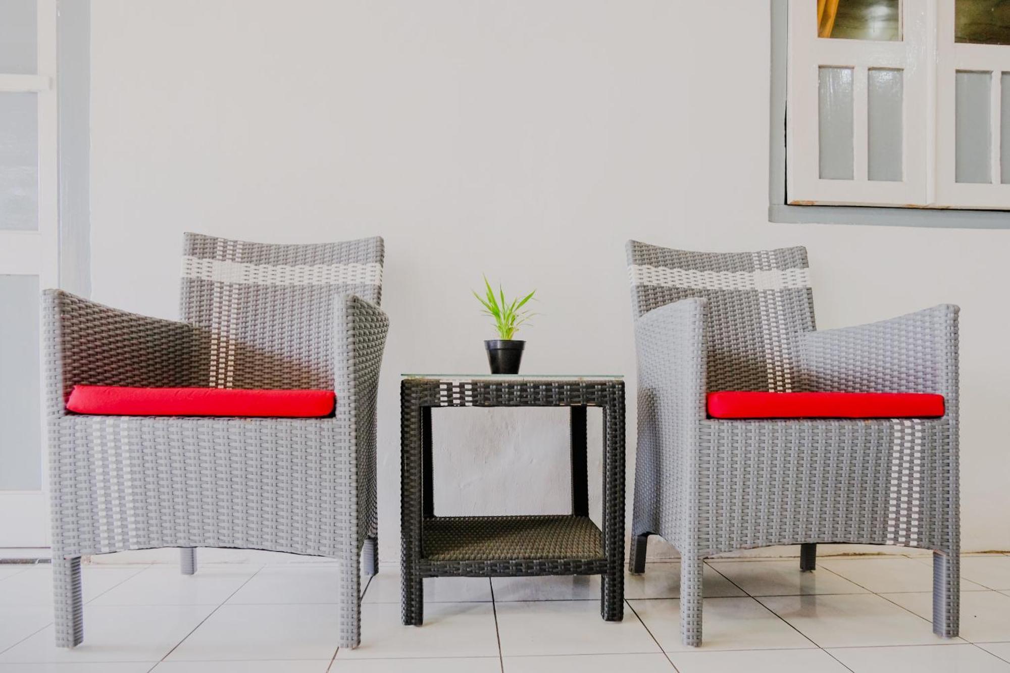 סרנגן Oyo Life 2638 Hotel Raya מראה חיצוני תמונה